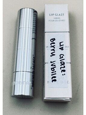 Merle Norman Lip Glaze Berry Jubilee New Discontinued